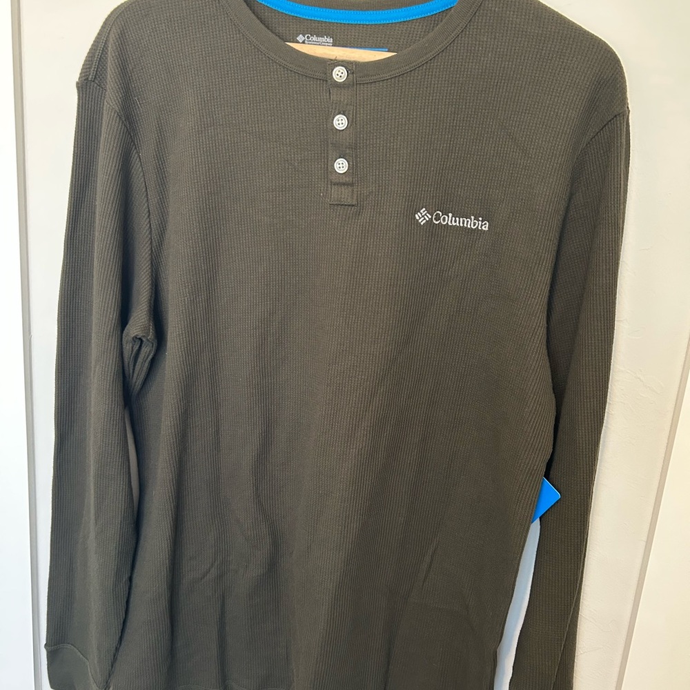 Columbia Men's Dark Green Long Sleeve Henley